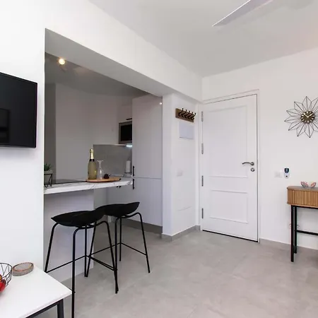 Santa Maria 120 - Two Bed Costa Adeje (Tenerife)